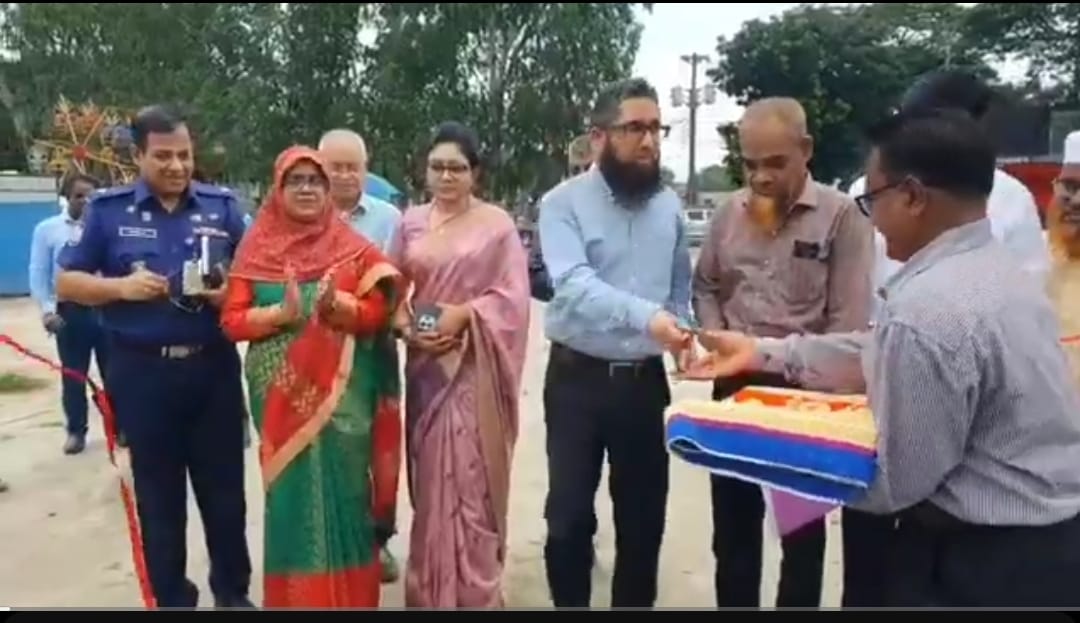 মানিকগঞ্জে ৭ দিনব্যাপী বৃক্ষ ও ফল মেলার উদ্বোধন।