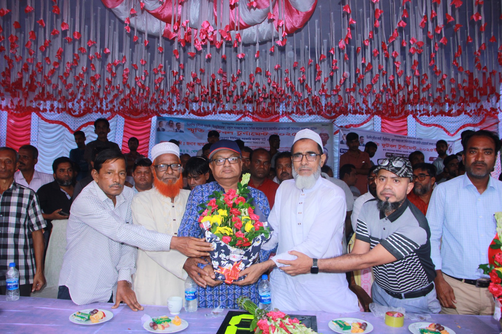 প্রয়াত মহাসচিব,মরহুম খন্দকার দেলোয়ার হোসেনের স্মরণে স্মৃতি ফুটবল টুর্নামেন্ট অনুষ্ঠিত।